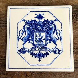 Vintage Society of Apothecaries Delft Blue Tile Opiferque Per Orbem Dicor